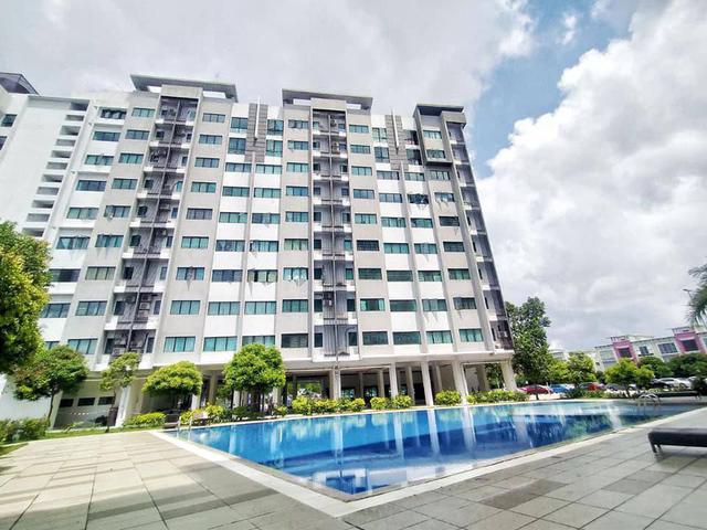 Freehold Setia Alam Condo with 2 Parking Lots