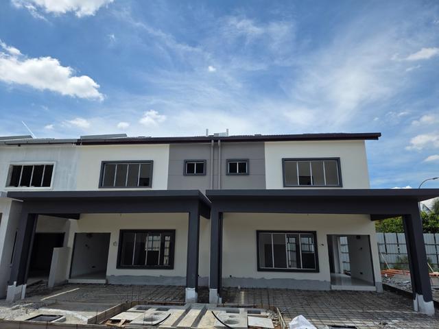 FREEHOLD Shah Alam Seksyen 30 Full Loan Jalan Kaki to Surau