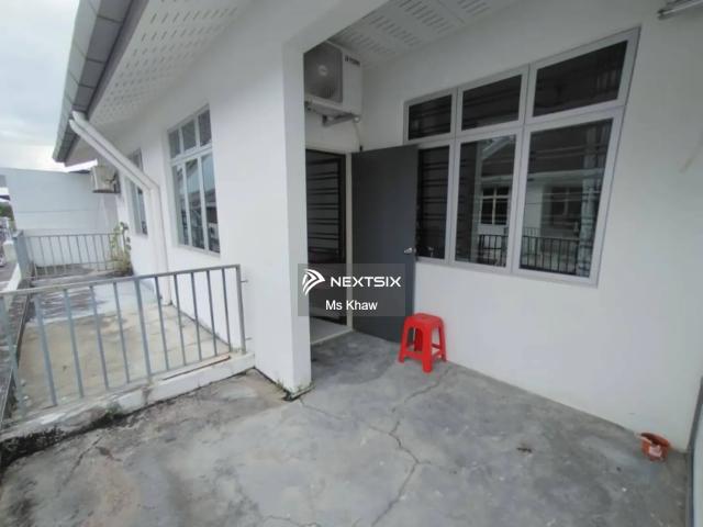 FREEHOLD 双层排楼 @ #Mutiara Utama 就在 Mutiara Rini 旁边 成熟 township 生活方便️学校/shopping mall/餐饮/公园 应有尽有【4房3厕】20×65 厨房已经扩建且有政府批准 部分家私留下 还有 保安 这里最大优势就是地点方便 直连 Skudai Highway