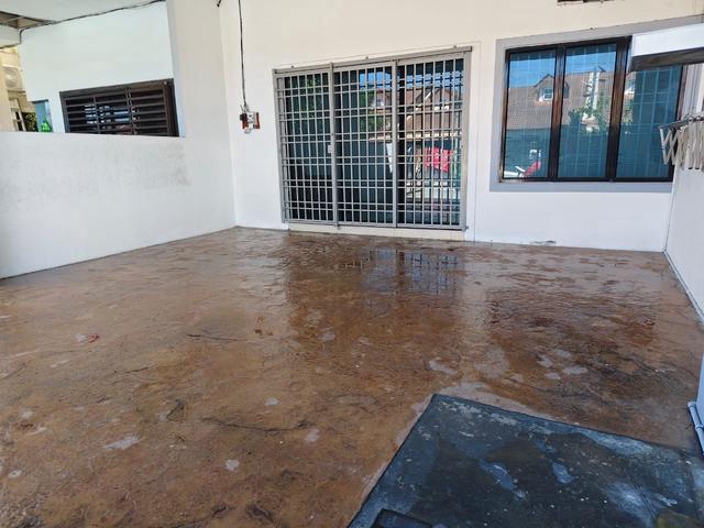 Freehold single storey house Botani Below market value