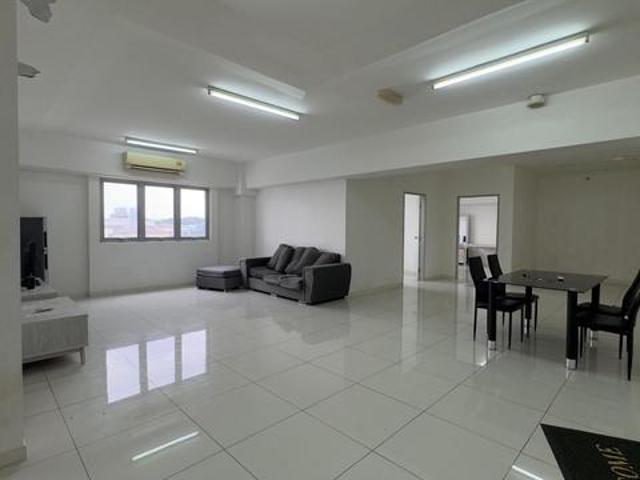 Freehold Spacious 1349 Service Residence Paragon Pangea Cyberjaya
