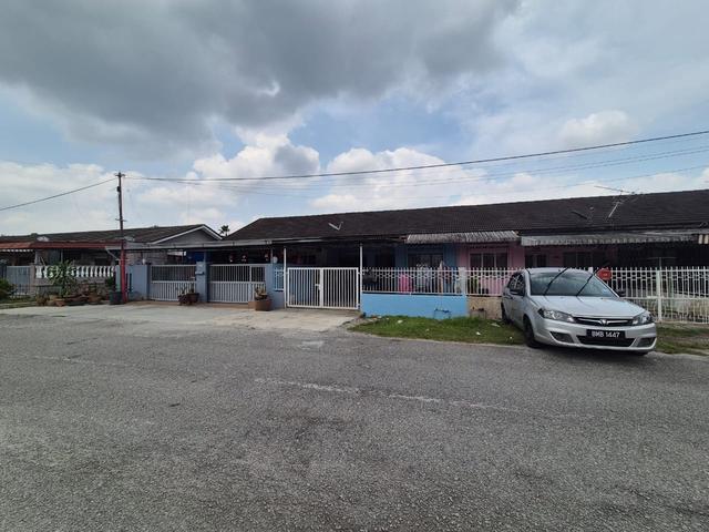 Freehold Spacious Land Area Single Storey In Tmn Gembira Klang