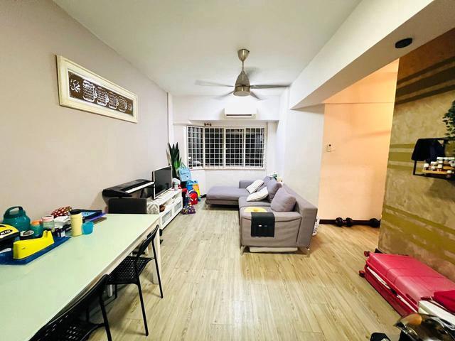 FREEHOLD Sri Hijau Condominium Bandar Mahkota Cheras 812sqft