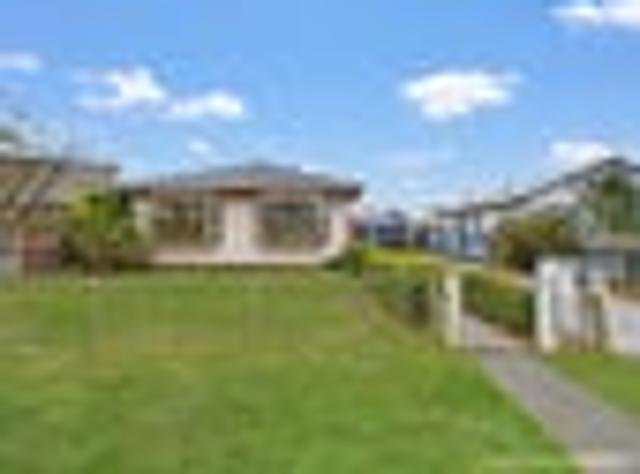 Freehold, Standalone & Full of Potential!