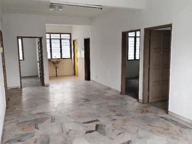 Freehold SUBANG JAYA Good Year court 1