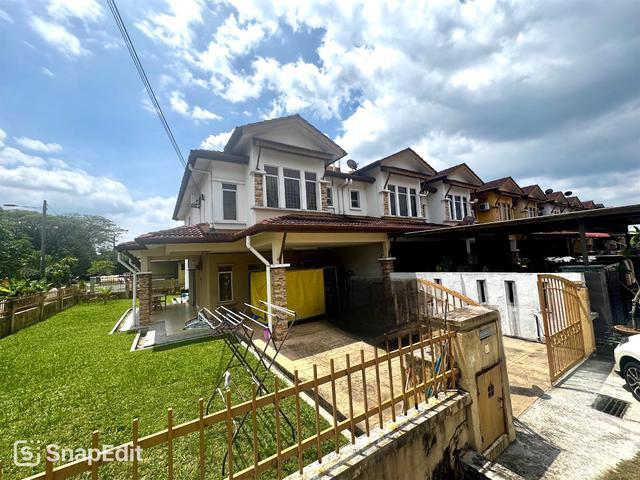 FREEHOLD NON BUMI CORNER LOT Double storey Taman Pelangi Semenyih