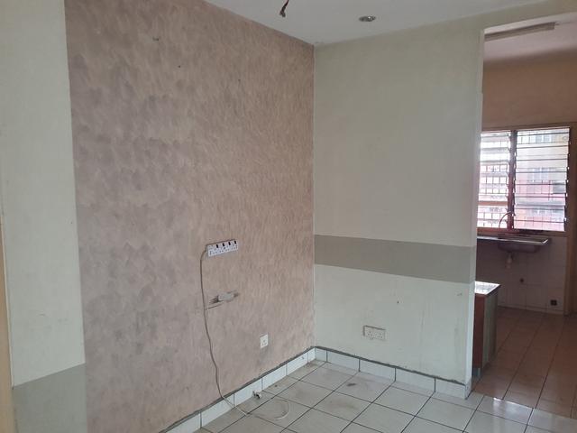 FREEHOLDFacing Guard HSE TINGKAT 3 Apartment Kelana Impian