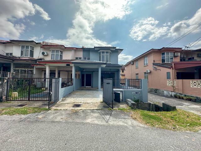 FREEHOLDFACING OPEN 2 Storey Tmn Dahlia Bandar Baru Salak Tinggi