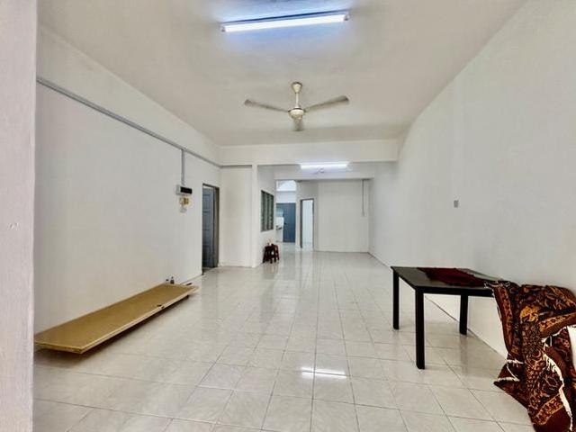 FreeholdPangsa Riang Apartment For Sale at Teluk Intan Perak