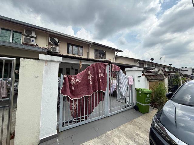 FreeholdRenovated Double Storey Sri Petaling Jalan Perlak KL
