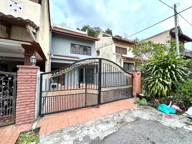 FREEHOLDRENO 2 Storey END LOT Taman Melawati KL