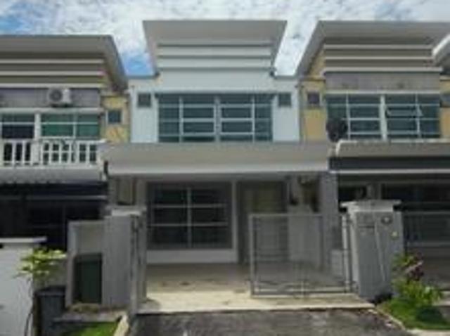 FREEHOLDTeres 2 Tingkat Taman Warisan Puteri Seremban4 Bilik