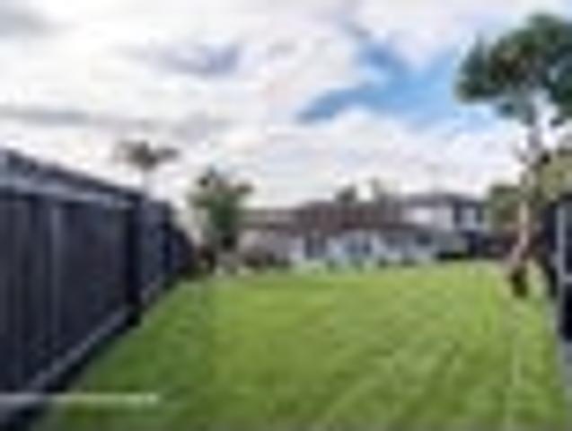 Freestanding Home with Sun, Views & 667sqm Land