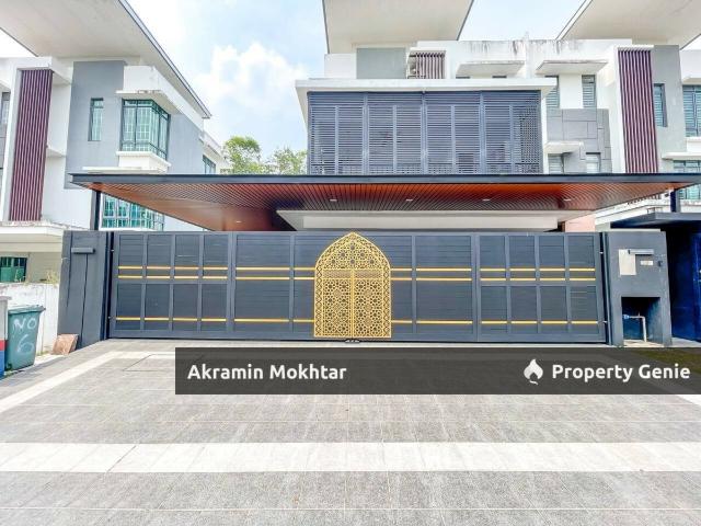 FREHOLD & RENOVATED | 3 Storey Semi D Lambaian Residence, Kajang