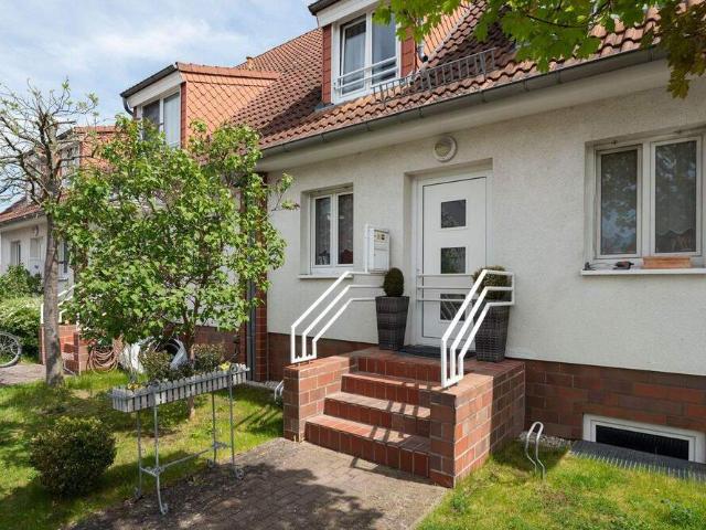Ohne Käuferprovision Großzügiges Reihenendhaus vor den Toren Berlins!