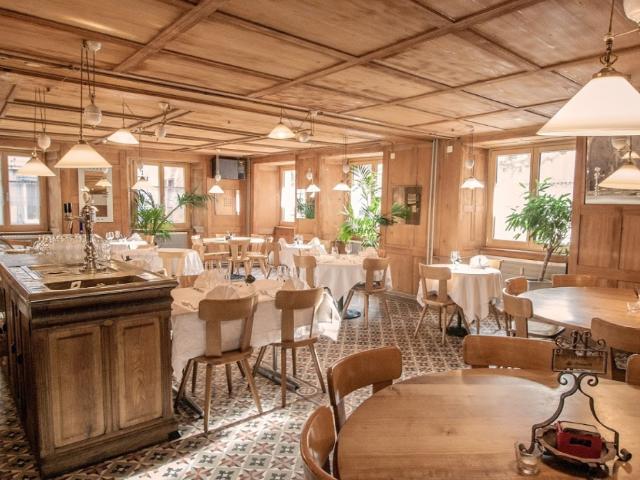 FREIBURG: TRADITIONELLES LANDRESTAURANT ZUM WEITERGEBEN