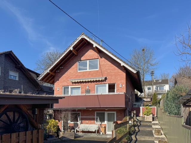 freist. Ein /bis Zweifamilienhaus mit schöner Weitsicht in Ruhiglage von Hennef Winterscheid