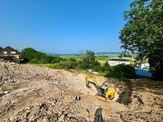 Freistehende ausgegrabene Villa von 4,5 Stück und 167 m2 Nutzfläche, in Orbe, Grundstück A