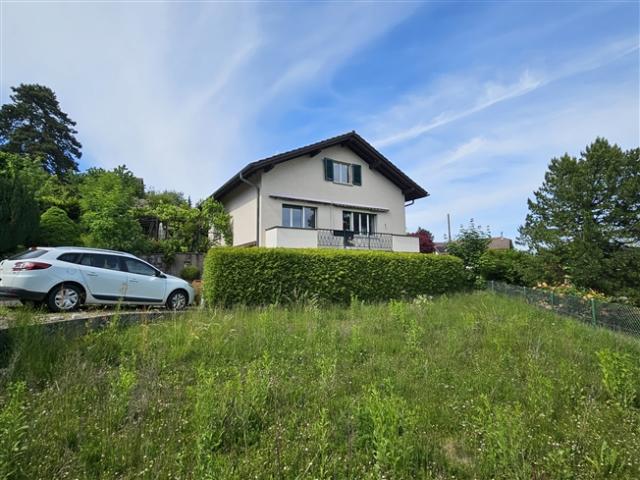 Freistehende Villa