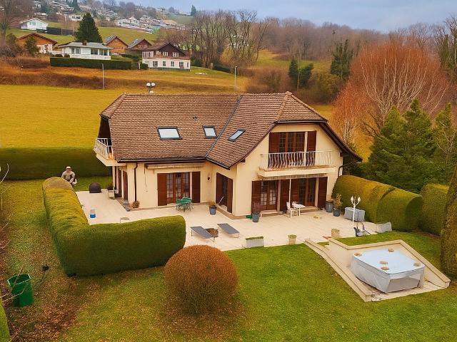 Freistehende Villa mit unabhängigem Studio – See und Alpenblick – Jacuzzi für außergewöhnliche Momente