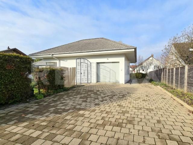 freistehender Bungalow mit Ausbaupotential