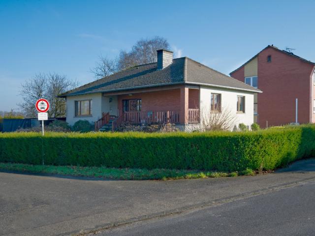 Freistehender Bungalow in Waldfeucht Bocket mit großem Grundstück und Weitblick ins Grüne!
