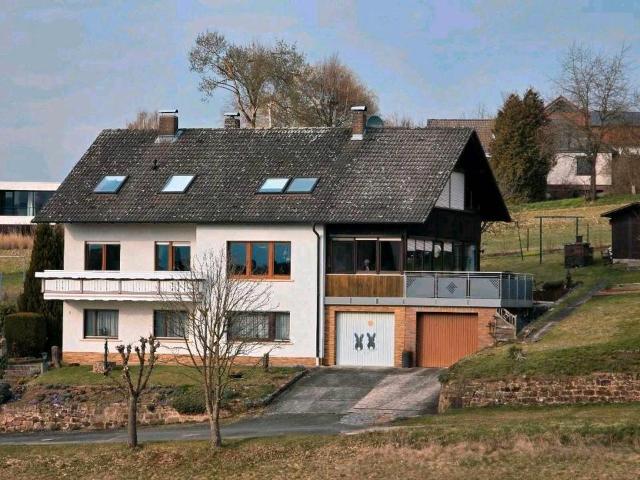 Freistehendes Mehrfamilenhaus, Unverbaubarer Blick, Kleinlüder