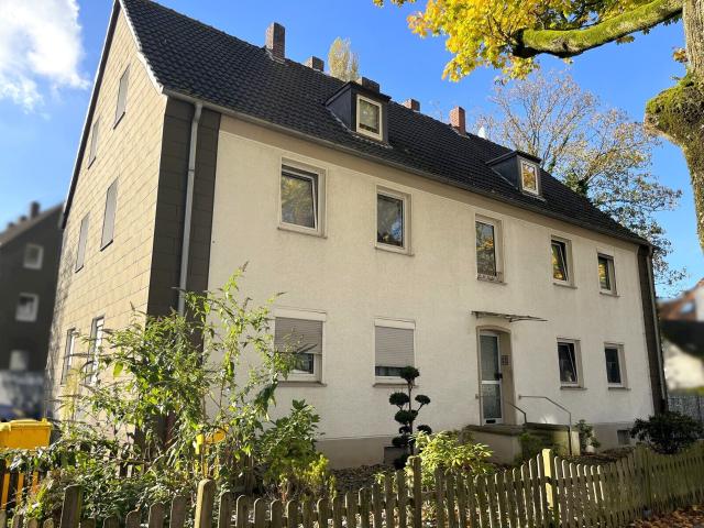 Freistehendes Mehrfamilienhaus mit fünf Wohneinheiten und viel Potential in Gelsenkirchen Scholven