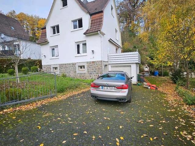 freistehendes EFH mit viel Charme ! PROVISIONSFREI!