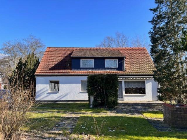 Freistehendes Einfamilienhaus auf Erbpachtland