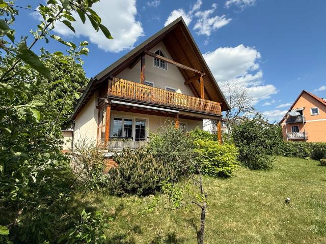 Freistehendes Einfamilienhaus in Weiden Rehbühl