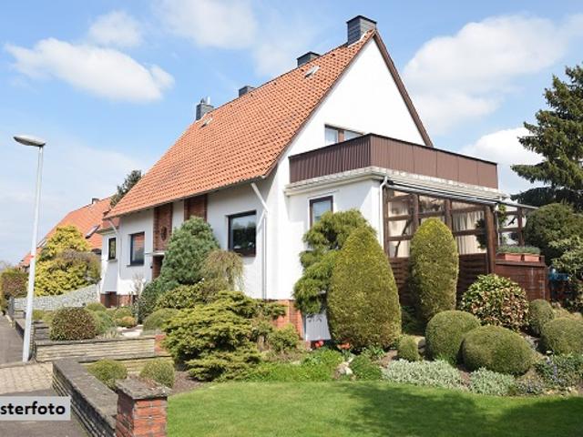 Freistehendes Einfamilienhaus in moderner Bauweise