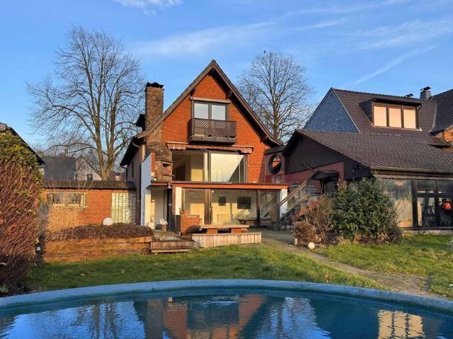 Freistehendes Einfamilienhaus in Mülheim Raadt mit großem Garten und Pool