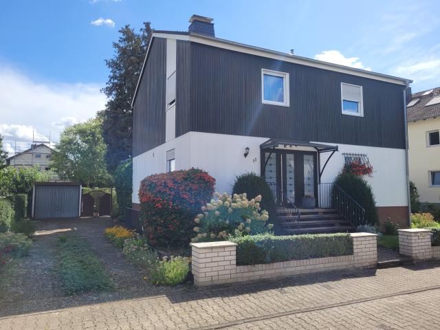 Freistehendes Einfamilienhaus in ruhiger Lage von Bauschheim