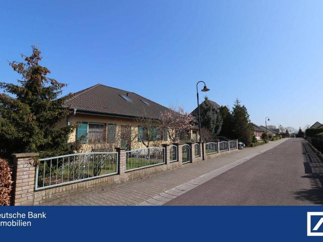 Freistehendes Einfamilienhaus mit Blick ins Grüne