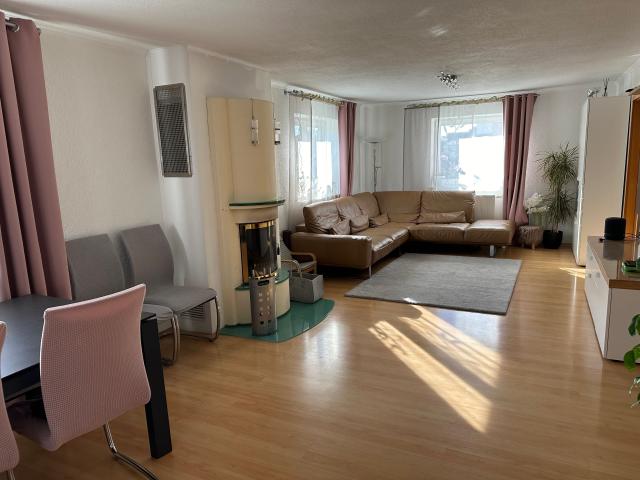 Freistehendes Einfamilienhaus mit Garage und Carport in einer ruhigen Lage von Riedlingen!