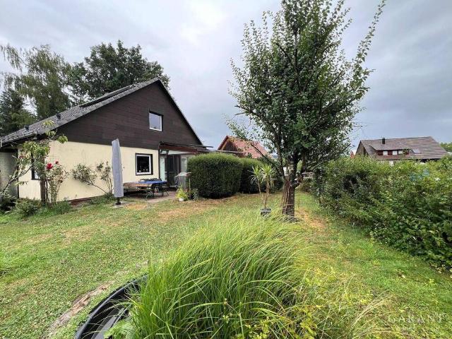 Freistehendes Einfamilienhaus mit Garten in ruhiger Lage