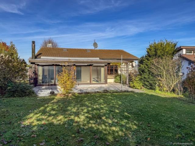 Freistehendes Einfamilienhaus mit grosszügigem Garten