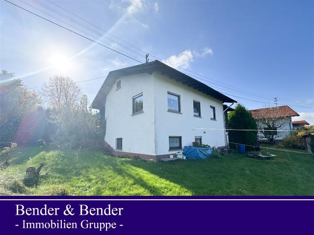 Freistehendes Einfamilienhaus mit großem Grundstück Ideales Potenzial für zusätzliche Bebauung!