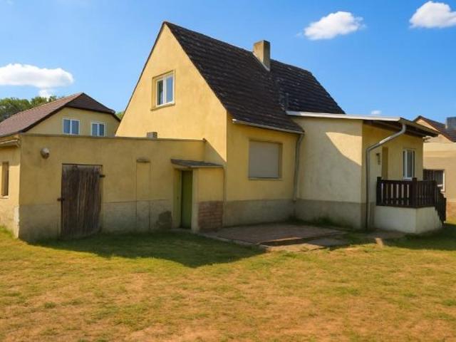 Freistehendes Einfamilienhaus mit großem Grundstück in Möckern OT Tryppehna