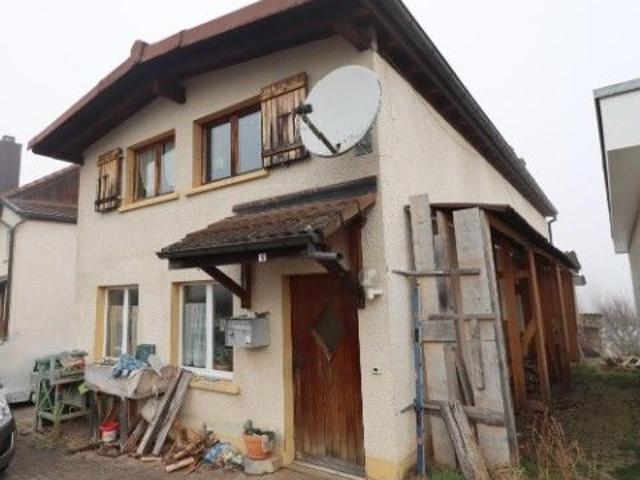 Freistehendes Familienhaus