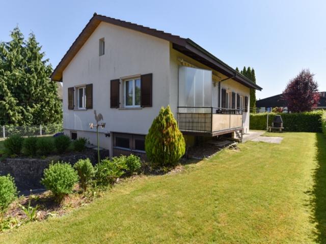 Freistehendes Haus mit Potential an ruhiger Lage