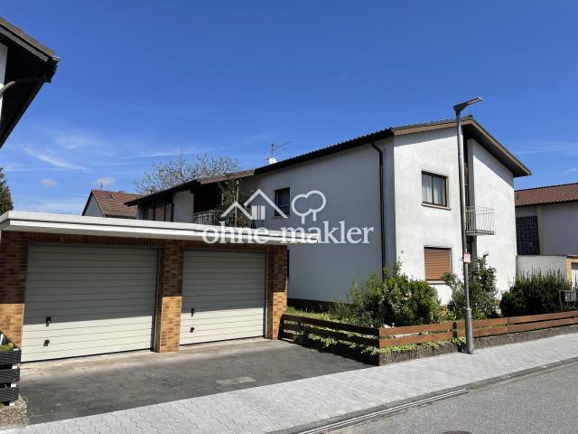 Freistehendes Zweifamilienhaus mit Garten und Doppelgarage in guter Lage von Lorsch