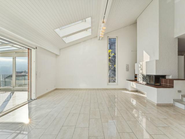 Freistehendes 10.5 Zimmer Einfamilienhaus mit See und Bergblick | dreamo. Ch