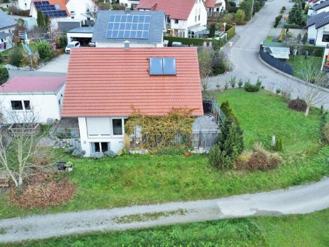 FREISTEHENDES 1 FAMILIENHAUS MIT ELW IN REIZENDER ORTSRANDLAGE ALTSHAUSEN