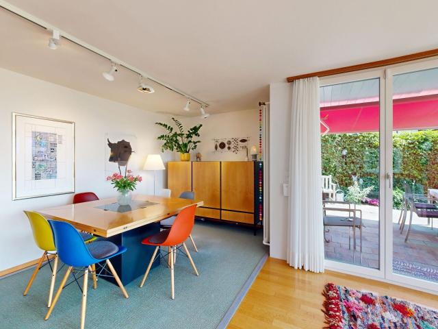 Freistehendes 5.5 Zimmer Einfamilienhaus mit zwei Aussenabstellplätzen | dreamo. Ch