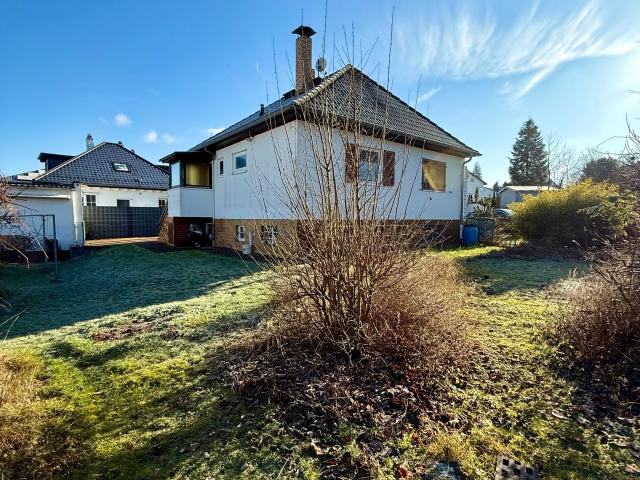 Freistehendes 5 Zi Einfamilienhaus in Kelkheim Fischbach mit großem Garten, Garage und Top Lage