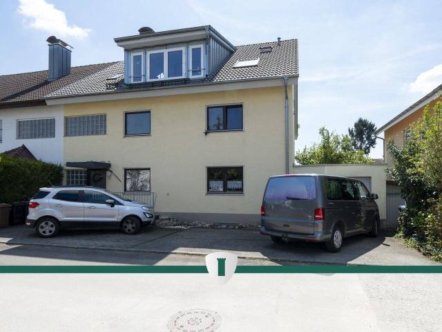 Freiwerdende 4,5 Zi. EG Wohnung mit eigenem Garten und Terrasse in ruhiger Lage von Mimmenhausen