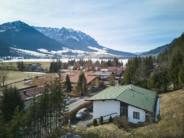 FREIZEITWOHNSITZ Bungalow auf großem Grundstück mit Seeblick