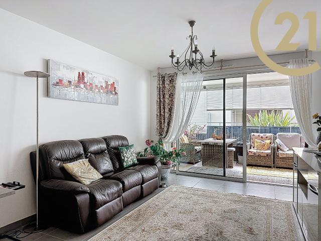 VENTE FRÉJUS 3 PIÈCES 60,38 m2 TERRASSE/ VERANDA, GARAGE